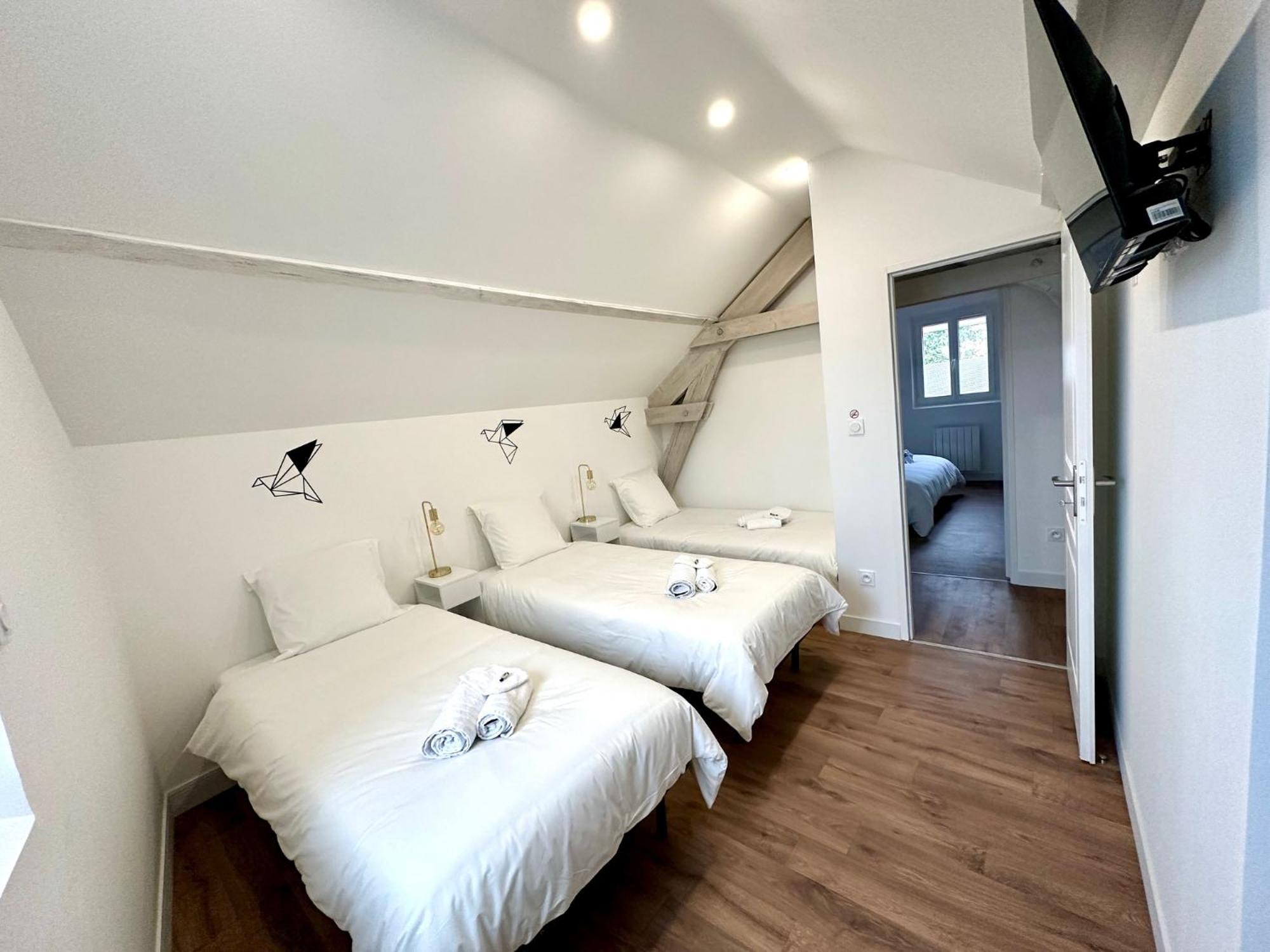 L'Equinoxe - Parking Prive - Zapart'Hotels Malesherbes Экстерьер фото